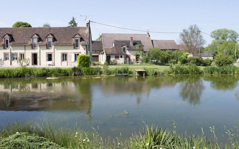 Holistica Saint-Fargeau (Yonne) Exterior foto